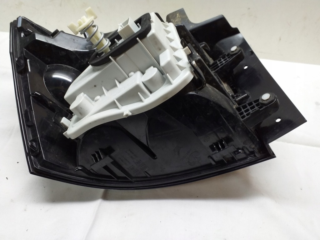 фото №6, Vw t-cross лампа задняя правая