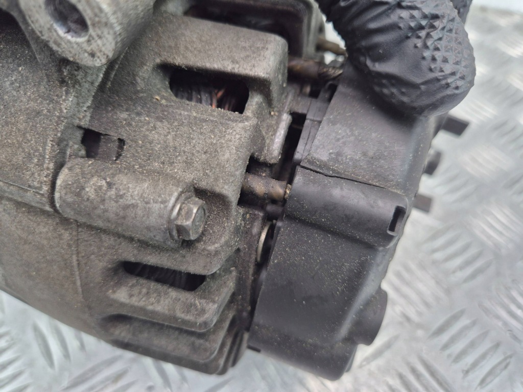 Mercedes e250 cgi w212 генератор a0009063000 с Разборки