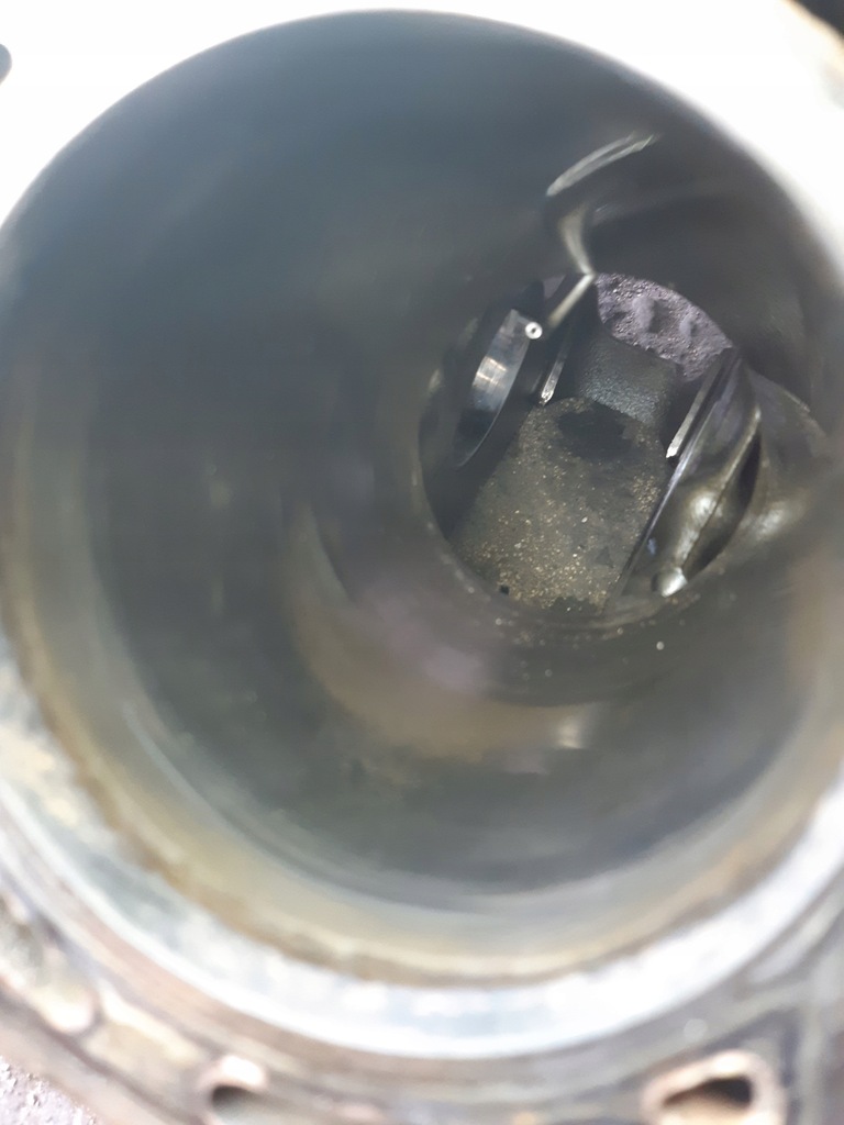 фото №9, Audi q7 4l 4.2 tdi блок dół двигателя корпус btr