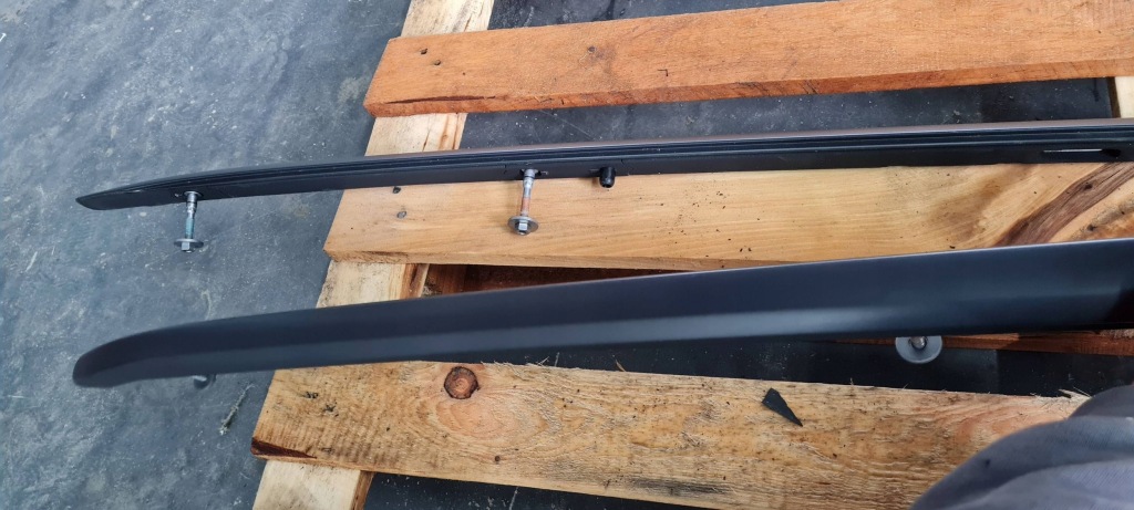 A6 c8 4k рейлінг рейлінги дахові ліве правий універсал mat 4k9860021a 4k9860022a Оригінал