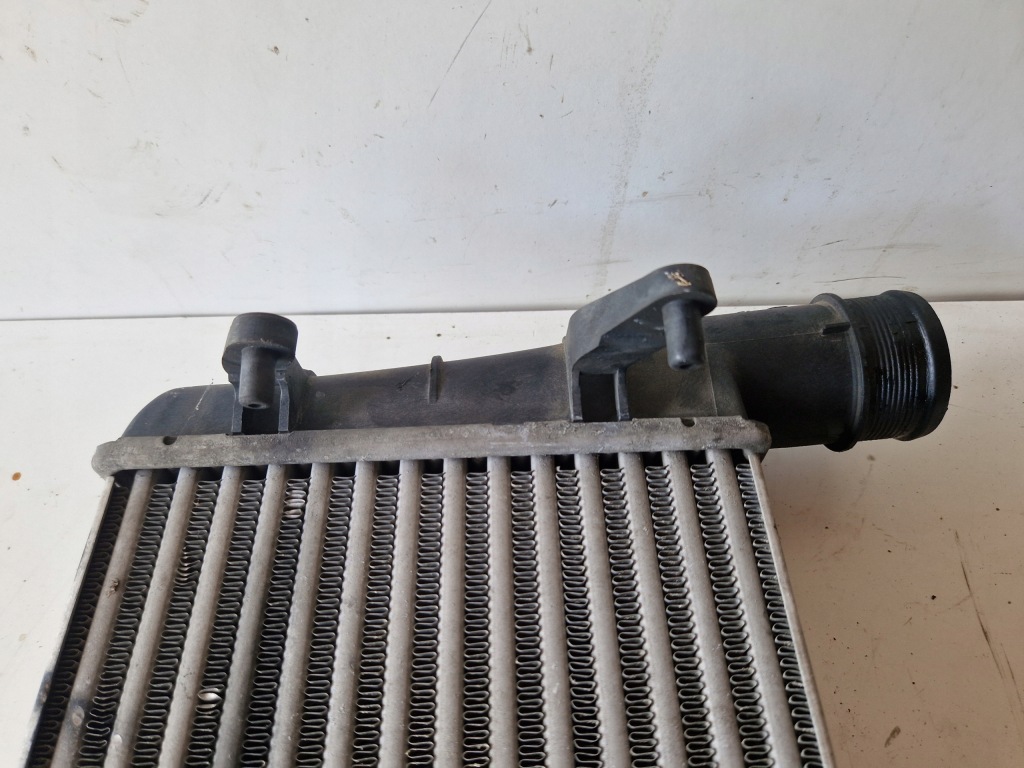 Інтеркулер радіатор повітря audi a4 b7 універсал 2004-2008 2.0 tdi Недорого