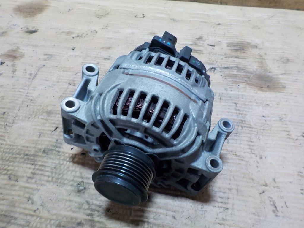 Audi a5 2008r 2.0tfsi купе генератор 0124525113 Киев