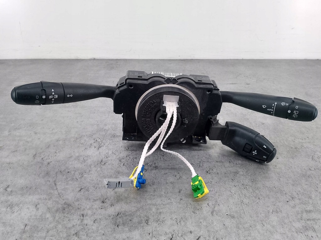 фото №1, Переключатель комбинированный peugeot 206 96605637xt com2000 delphi