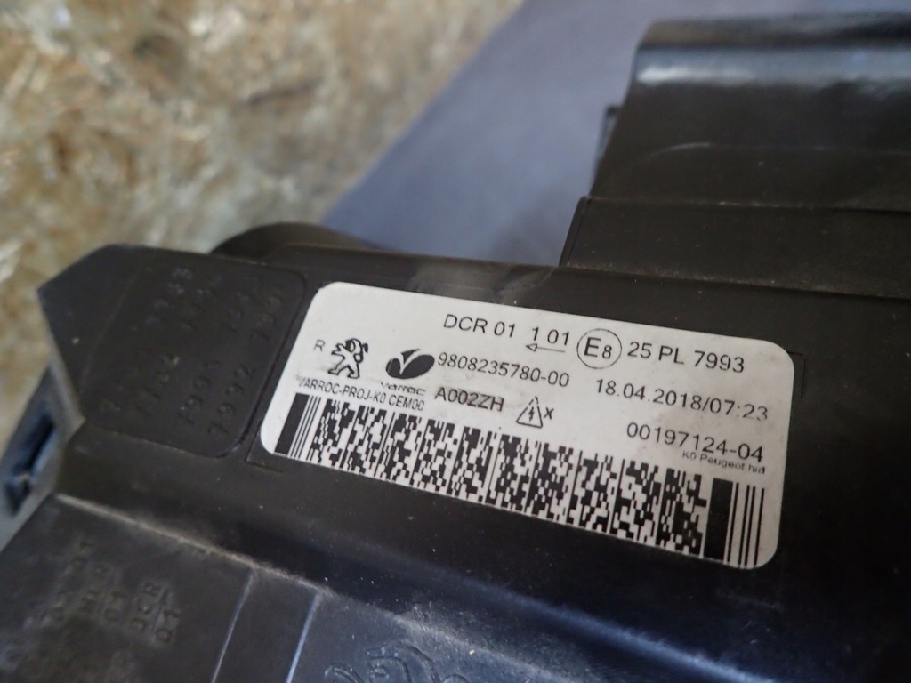 фото №9, Лампа лампы peugeot expert traveller ксенон 16-