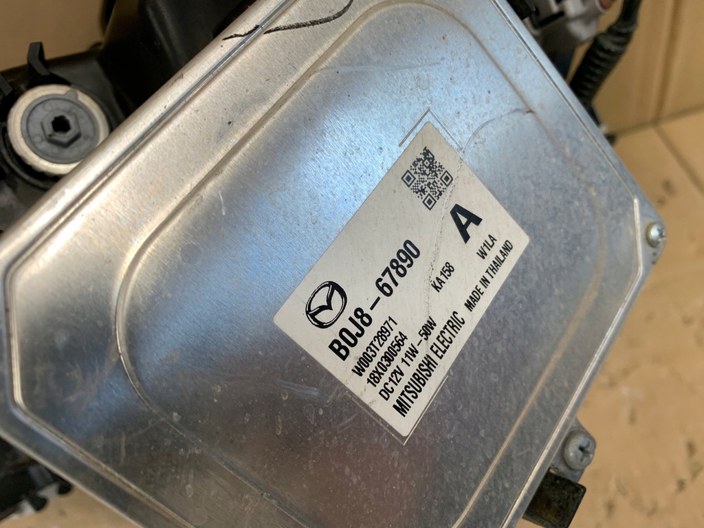 фото №14, Mazda 3 iv -19 лампа full led правая 8 pin ładna