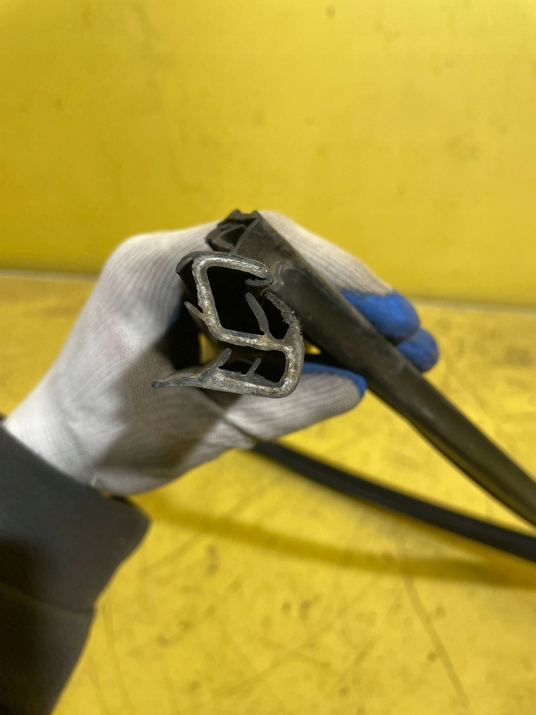 фото №6, Renault modus прокладка скло/ двері лівий задня