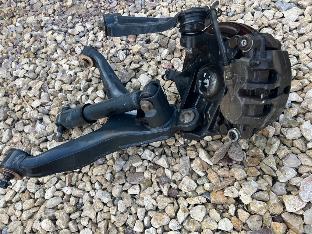 фото №4, Iveco daily vi 2.3 hpi подвеска поворотный кулак правая