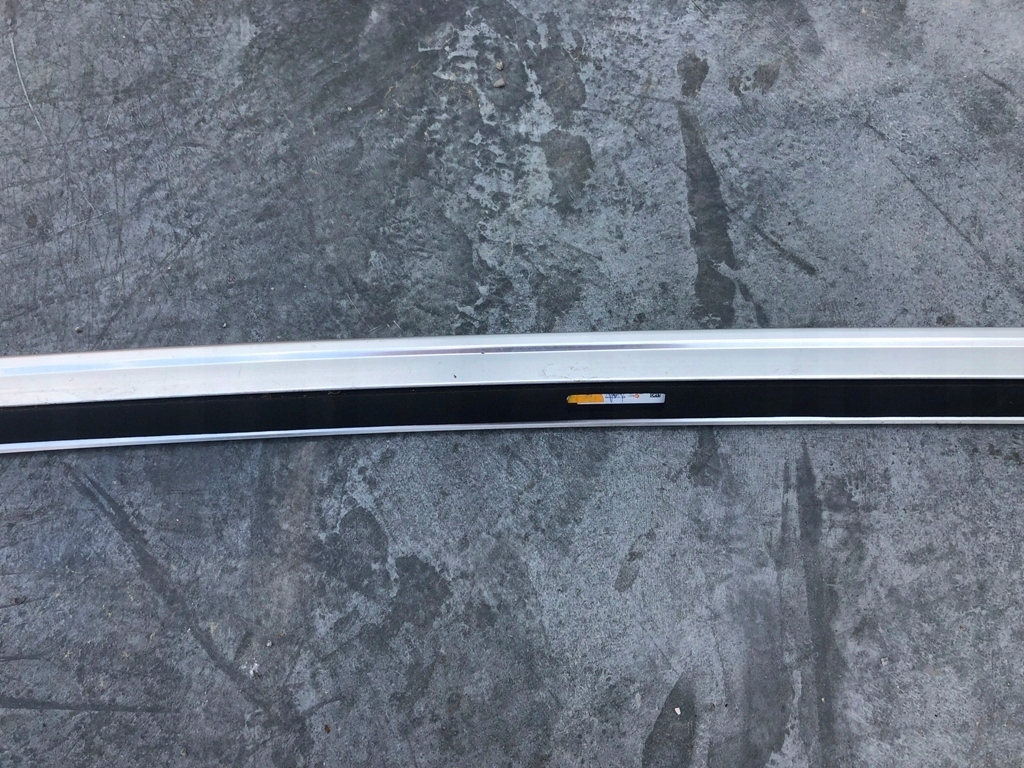 Рейлінг даховий правий audi e-tron 55 4ke lz7f z7f Оригінал