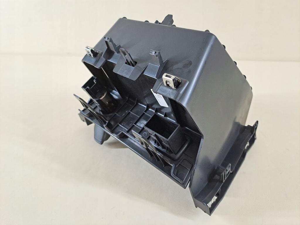 фото №10, Бардачок полка туннель консоли перед разъём dacia logan iii 3 sandero 21r