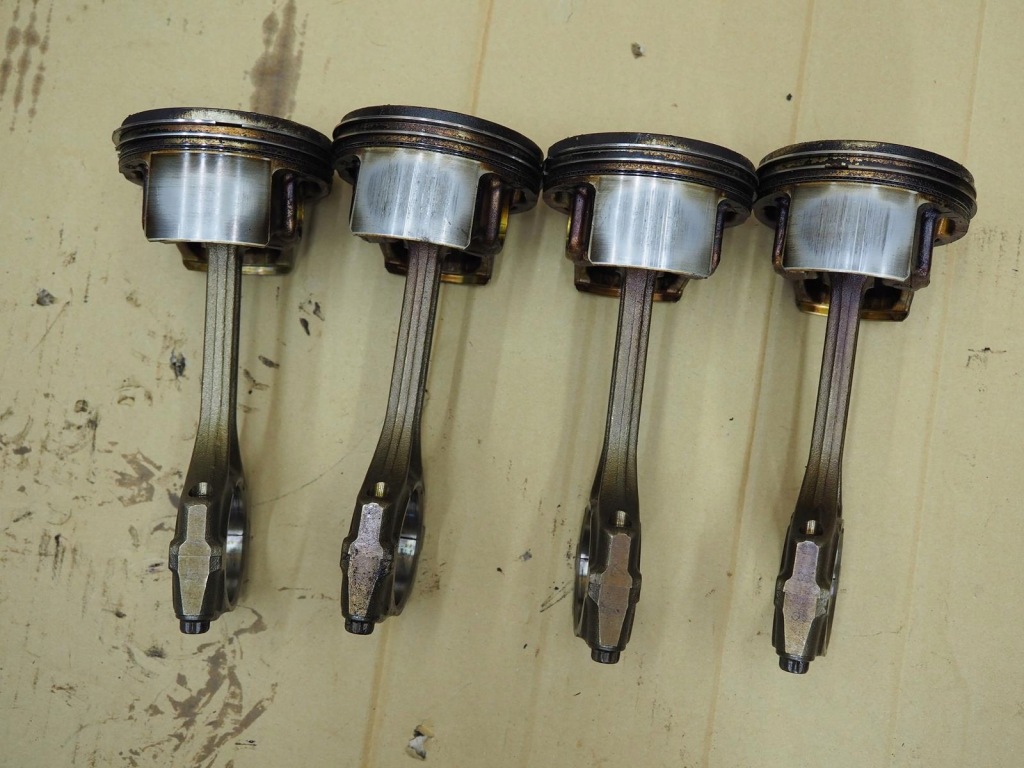 фото №7, Honda stream 2.0 i-vtec 16v 156km k20a1 поршень