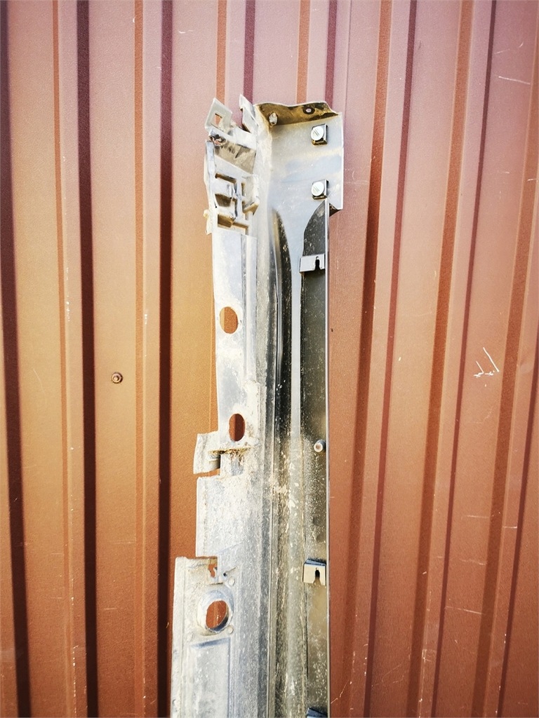 фото №8, Toyota corolla e21 kombi поріг правий молдинг progowaprawa демонтаж