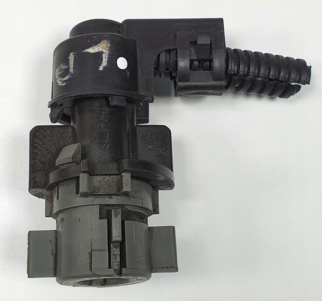 фото №1, Цоколь лампочка перед chevrolet tahoe ii