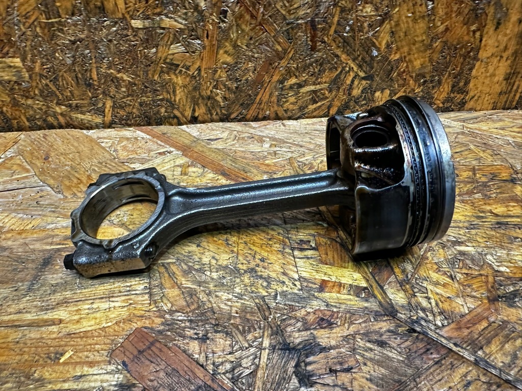 фото №1, Поршень + шатун kia 1.0 t-gdi g3le