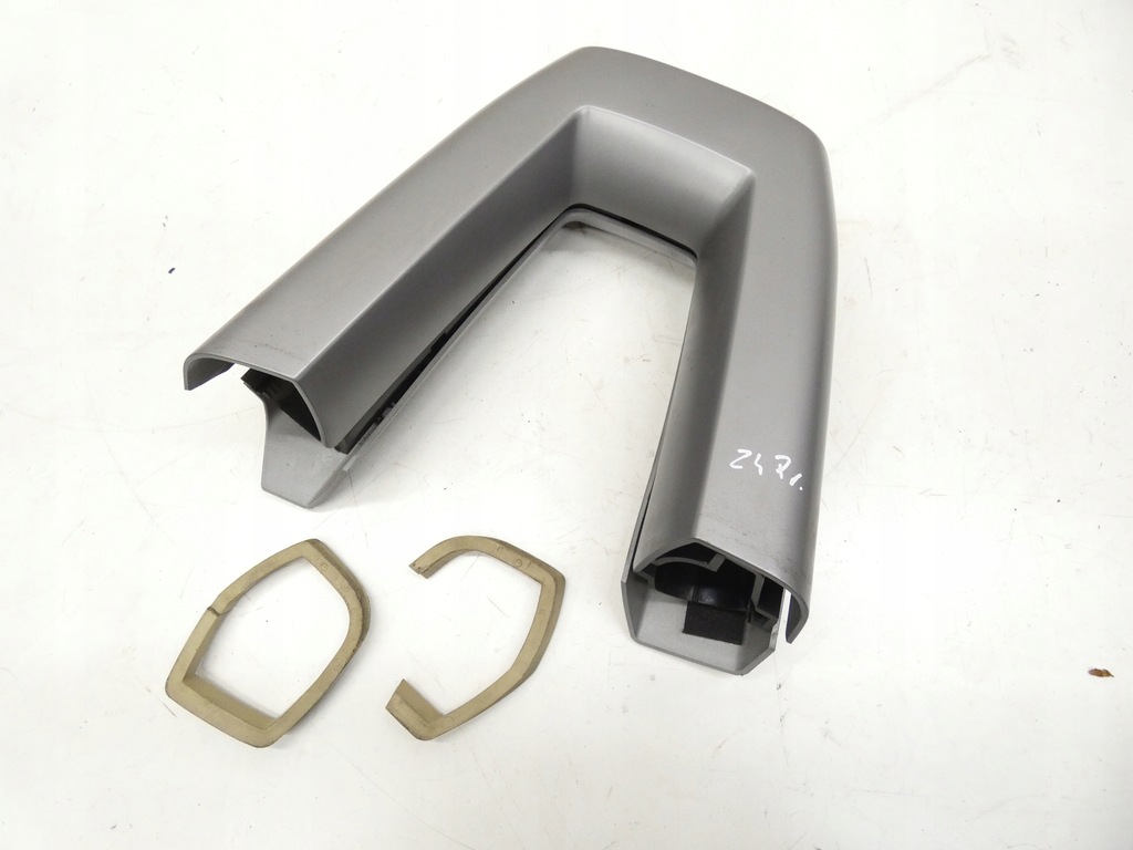 фото №1, Bmw z4 e85 защита пластик подголовник правый