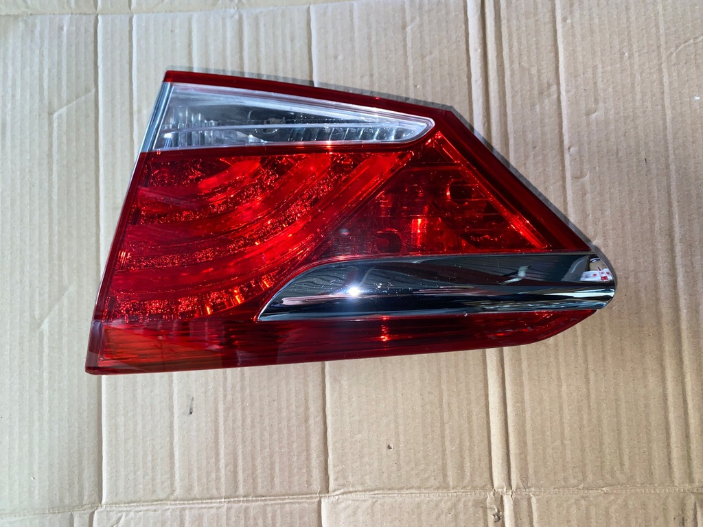 фото №1, Hyundai i40 kombi задняя правая лампа правый задняя