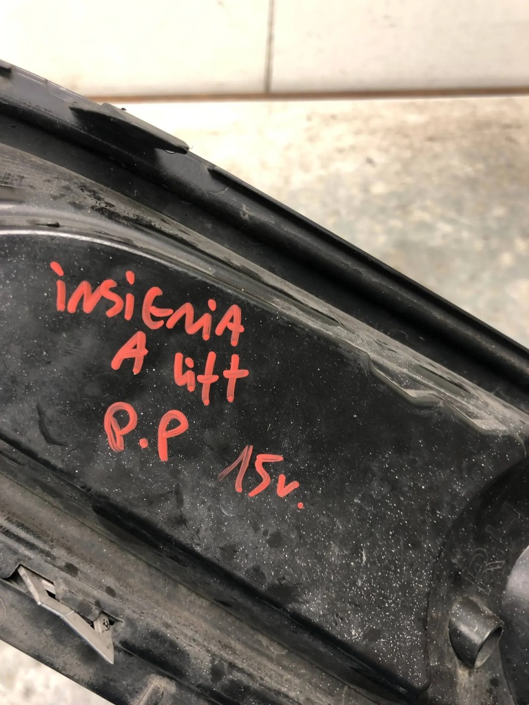 Решётка бампера правый перед opel insignia a lift 22787050 Недорого