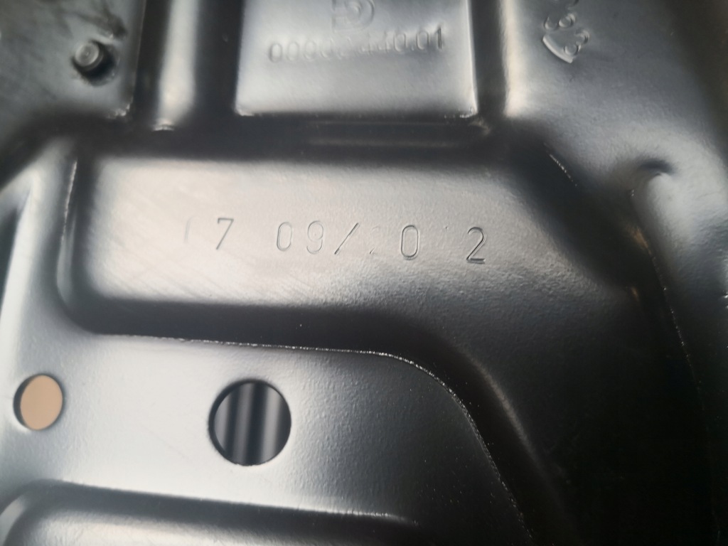 фото №7, Подлокотник каркас велюр audi a4 b8 8k0864283