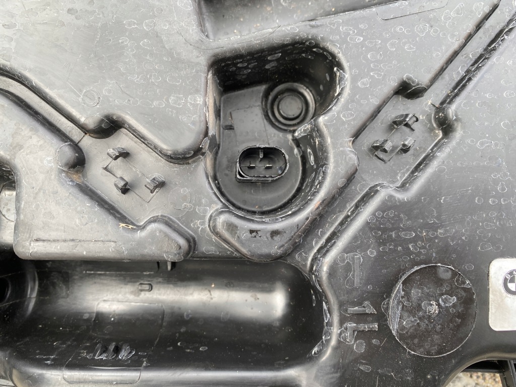 Bmw x3 g01 x4 g02 бачок омивача 7431497 7431497-08 оригінал Київ