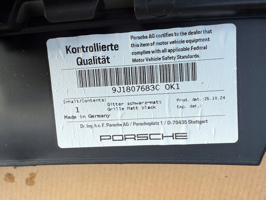 фото №7, Спойлер решётка porsche taycan 9j1 turbo оригинал