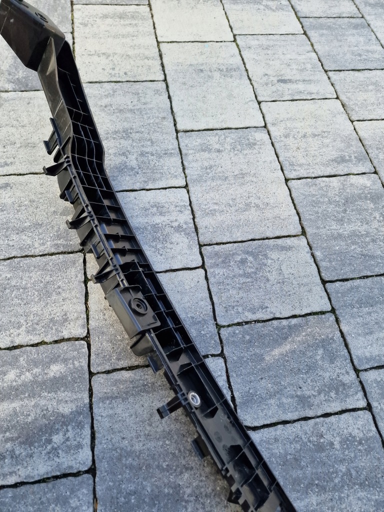 фото №6, Tesla model y направляющая направляющая бампера заднего