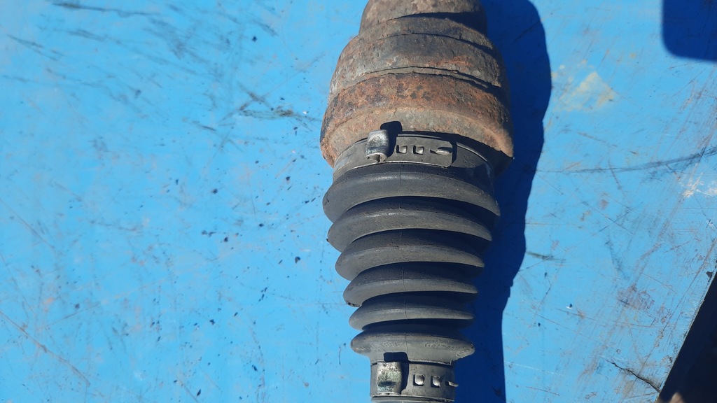 фото №4, Привідний вал задня p30651528 volvo xc90