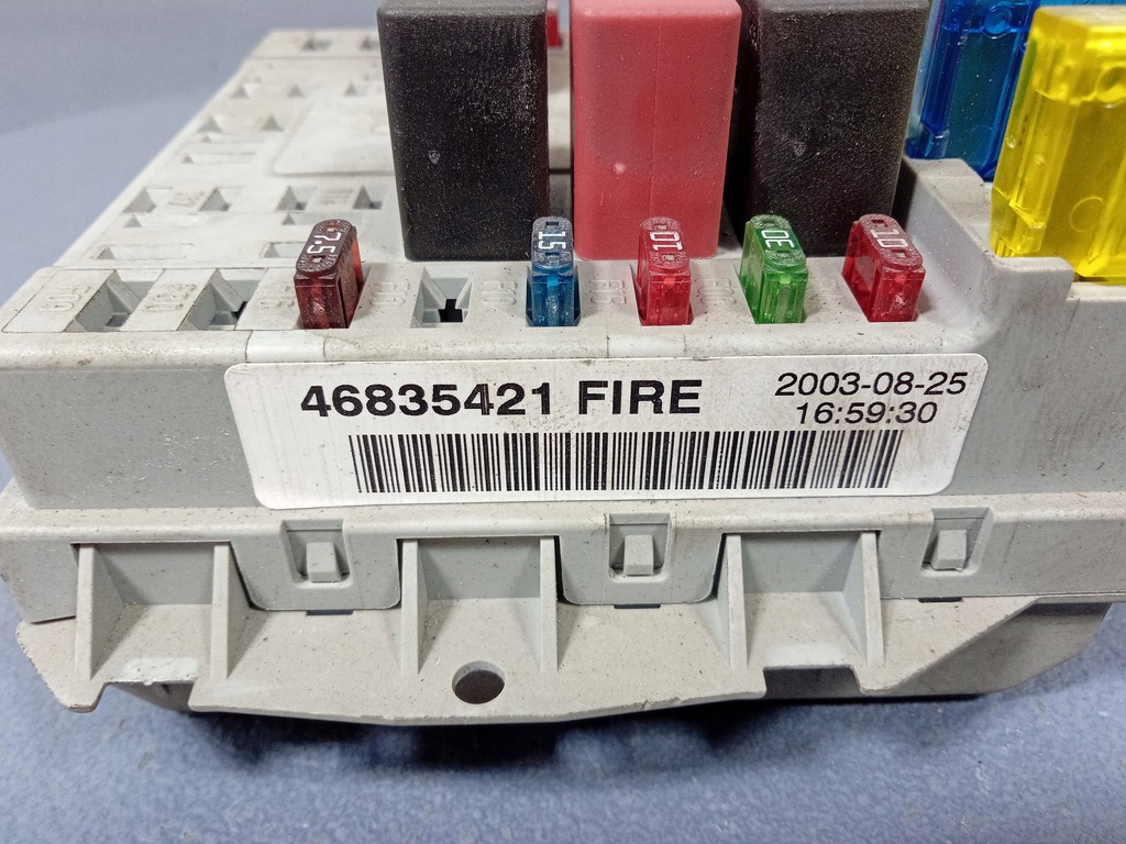 фото №5, Fiat punto ii коробка предохранителей bsi 46835421