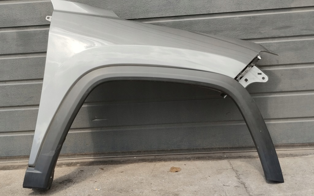 Крыло правый передний перед jeep commander ii 23r молдинг крыла правая с Разборки