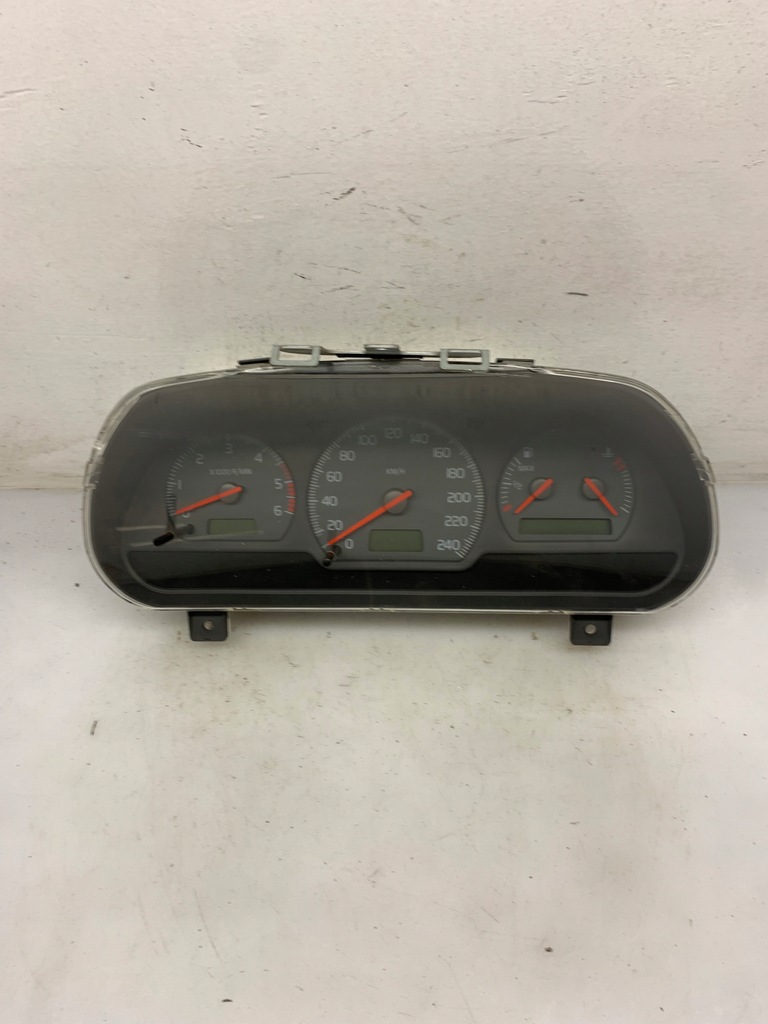 фото №1, Лічильник приладова панель 30889706d volvo