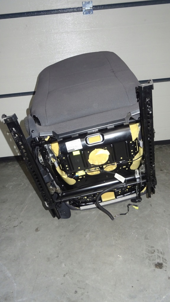 фото №10, Сиденья заднее сиденье vw golf 6 vi hb 5d материал