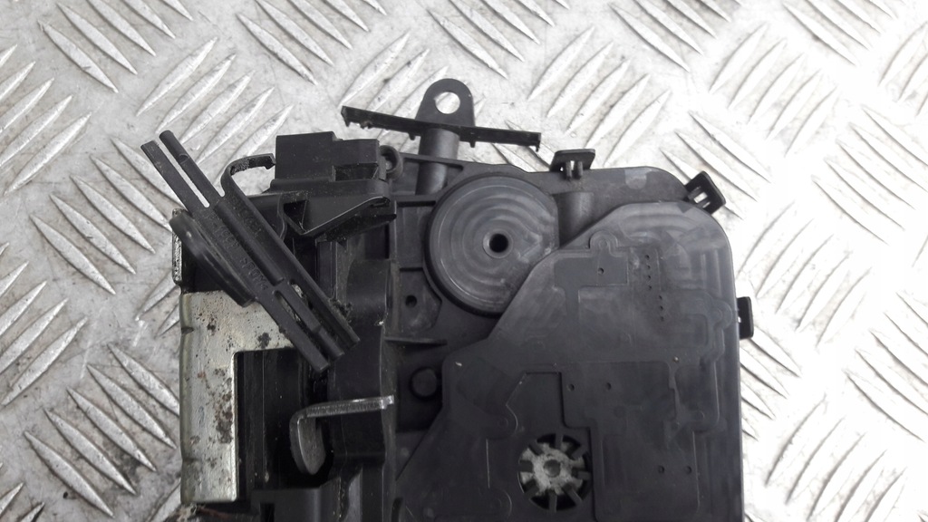 фото №10, Bmw 1 e87 замок правый задняя 7229460