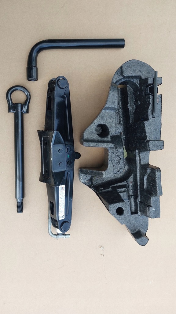 фото №1, Домкрат renault megane iii scenic iii 995500002r