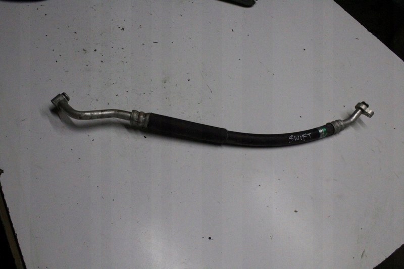 фото №1, Suzuki swift 06 1.5 шланг кондиционера