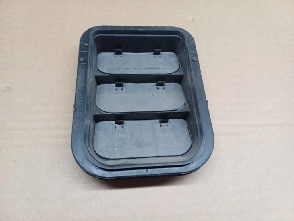 фото №1, Skoda rapid spaceback решітка вентиляційна задня