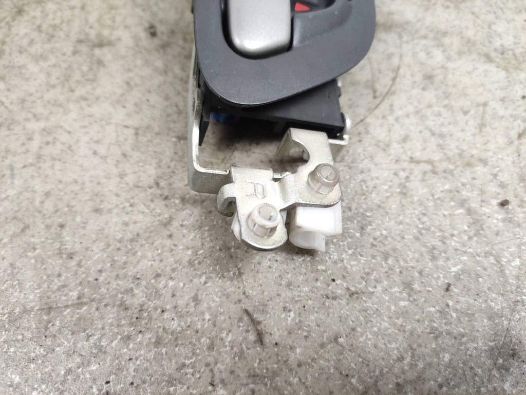 фото №2, Ручка правый перед внутренняя honda fr-v 2004-