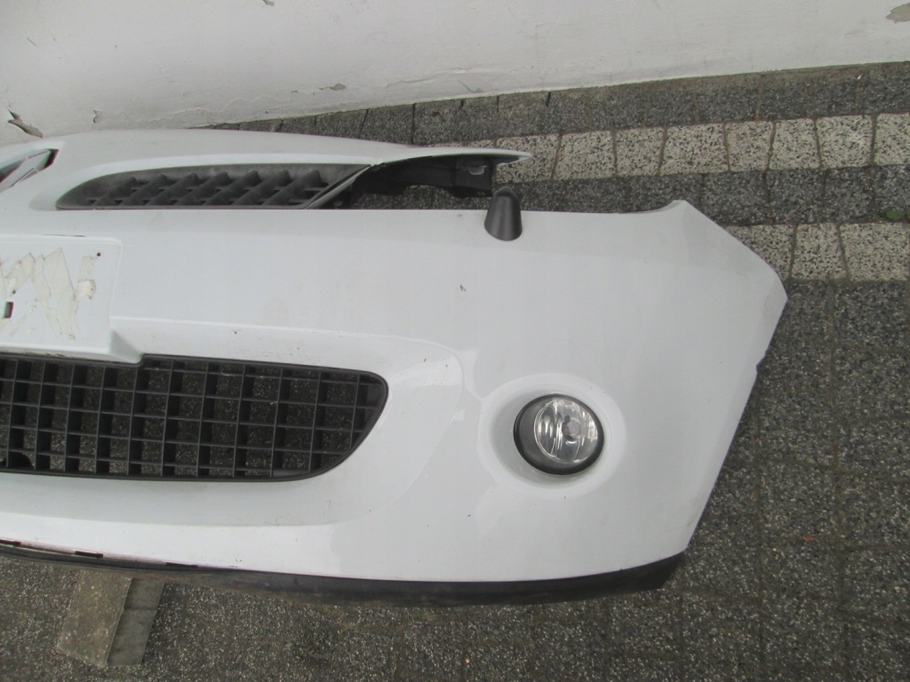 Бампер передний комплектный  renault clio 3 rs 2008 белый в Украине