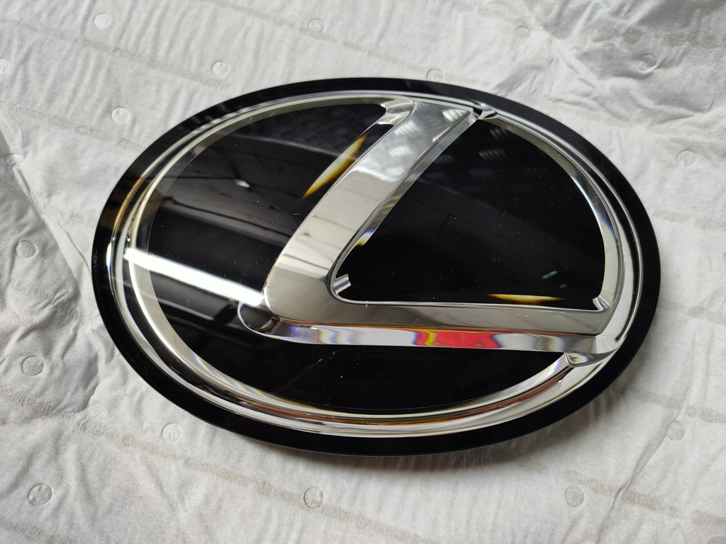 фото №1, Lexus rcf rc-f rc емблема logo бампера перед lexus