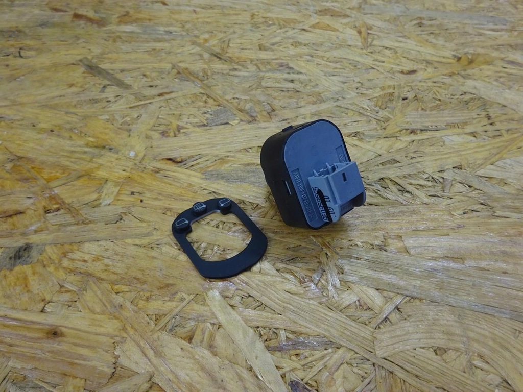 фото №9, Audi a3 8p 03-12 переключатель регулировки зеркал 8e0959565