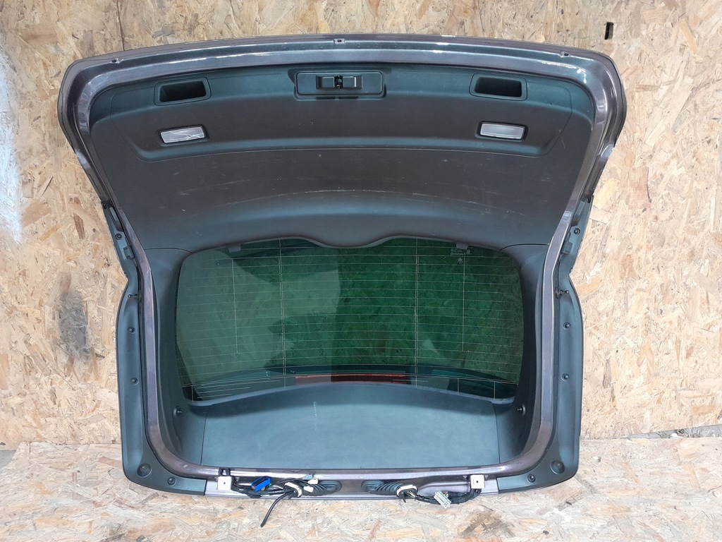 фото №7, Maserati levante кришка багажника задня багажника комплектна