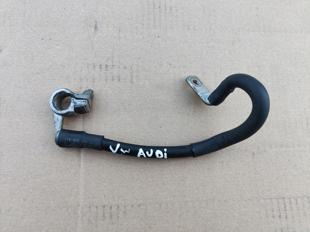 фото №1, Клемма минусовая аккумулятор vw golf vi 08-12r