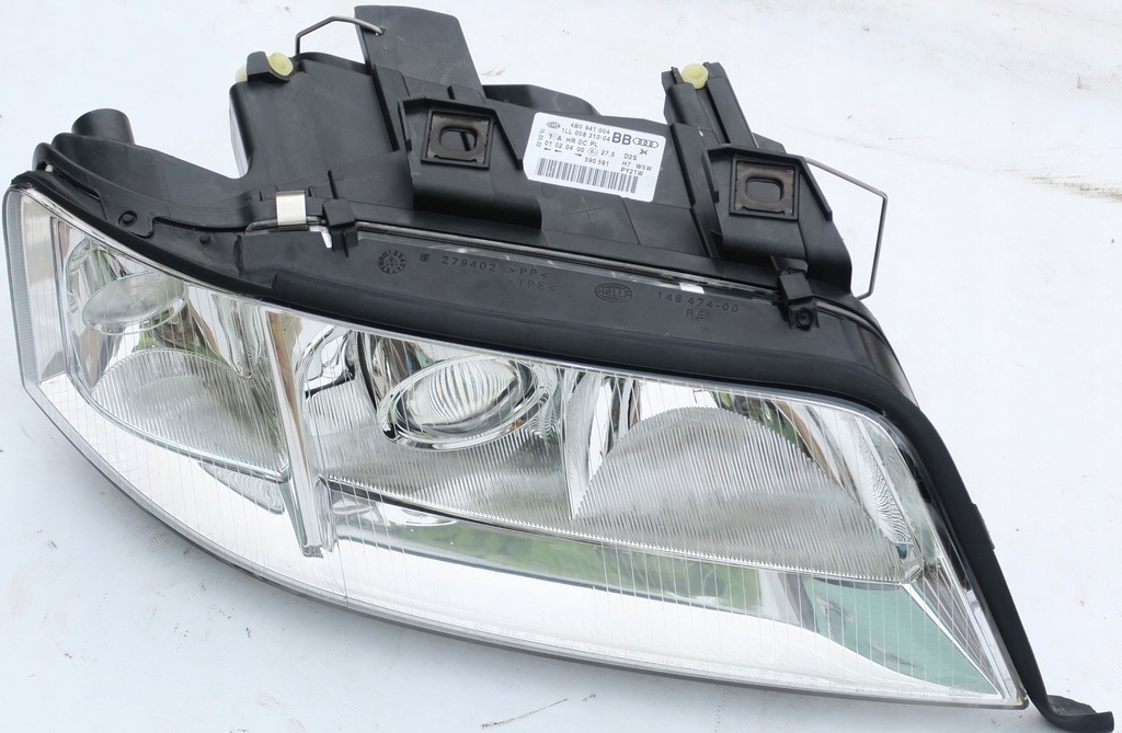 фото №1, Nowa лампа r ксенон hella audi a6 c5 przedlift