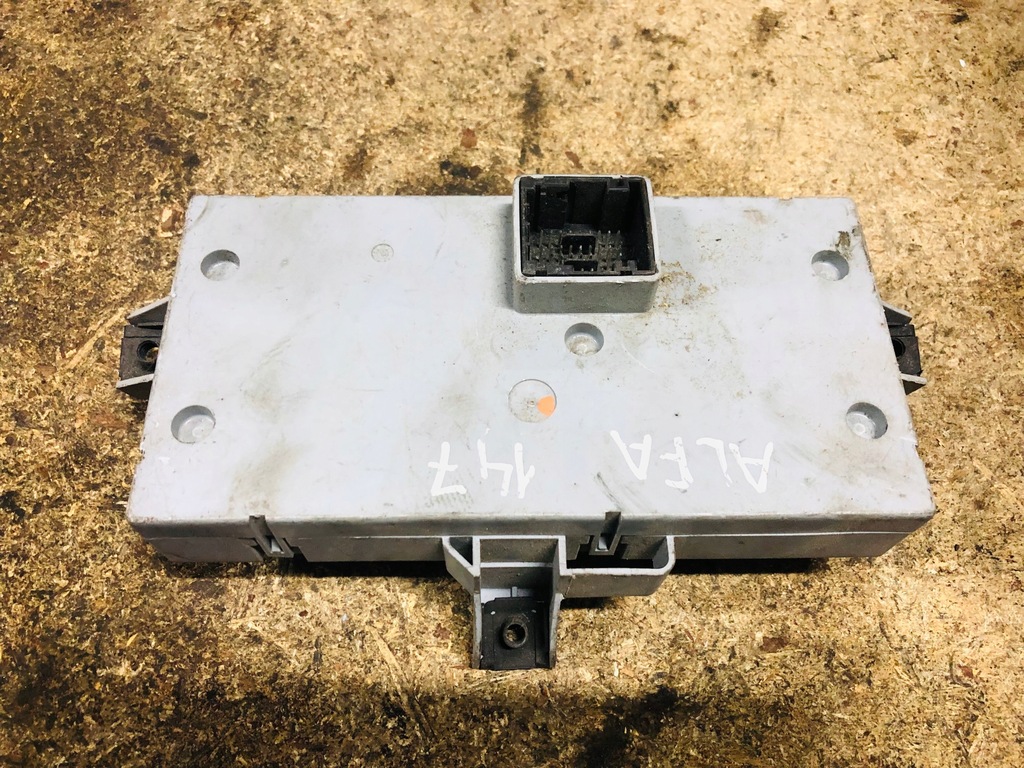 фото №4, Alfa romneo 147 коробка предохранителей bsi