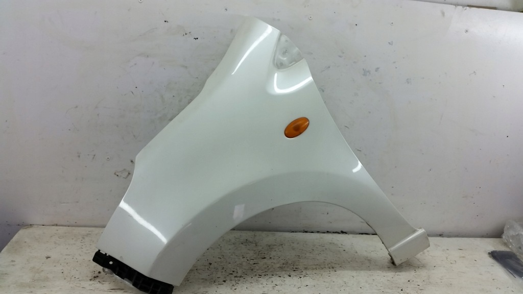 фото №1, Suzuki alto крила лівий перед