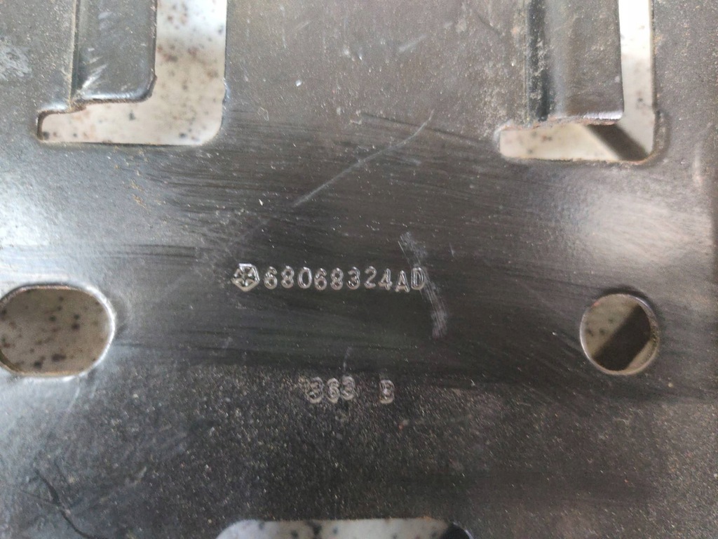 фото №5, Кронштейн блок управление jeep grand cherokee wk2 facelift 2014 68068324ad