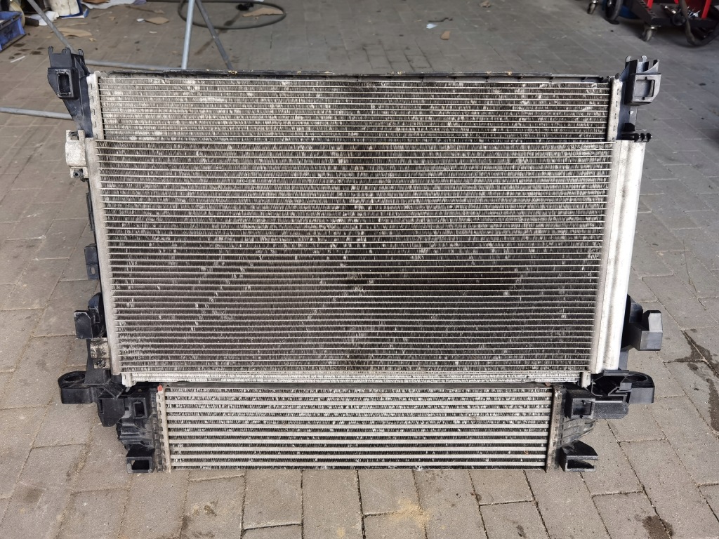 фото №1, Talento trafic vivaro nv300 - комплект радіатор