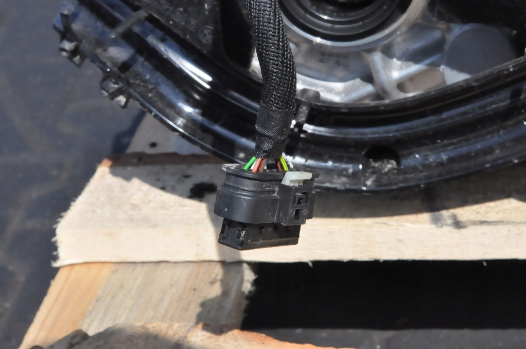 Купити Bmw 2 active tourer u06 225e 1.5 245km двигун привід гібридний 8477933 7tys!