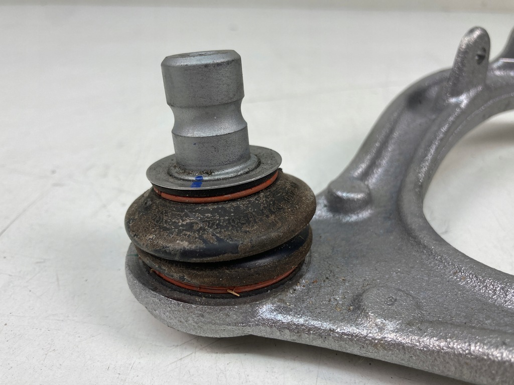 фото №8, Важіль правий передній верхній tesla model 3 y