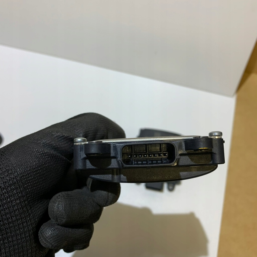 фото №3, Renault clio v радар приближения задняя 284e73723r