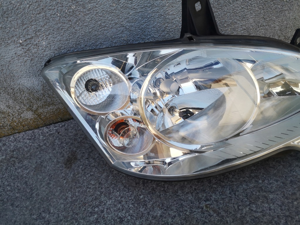 фото №3, Mercedes vito w639 lift 10- лампа фара правий
