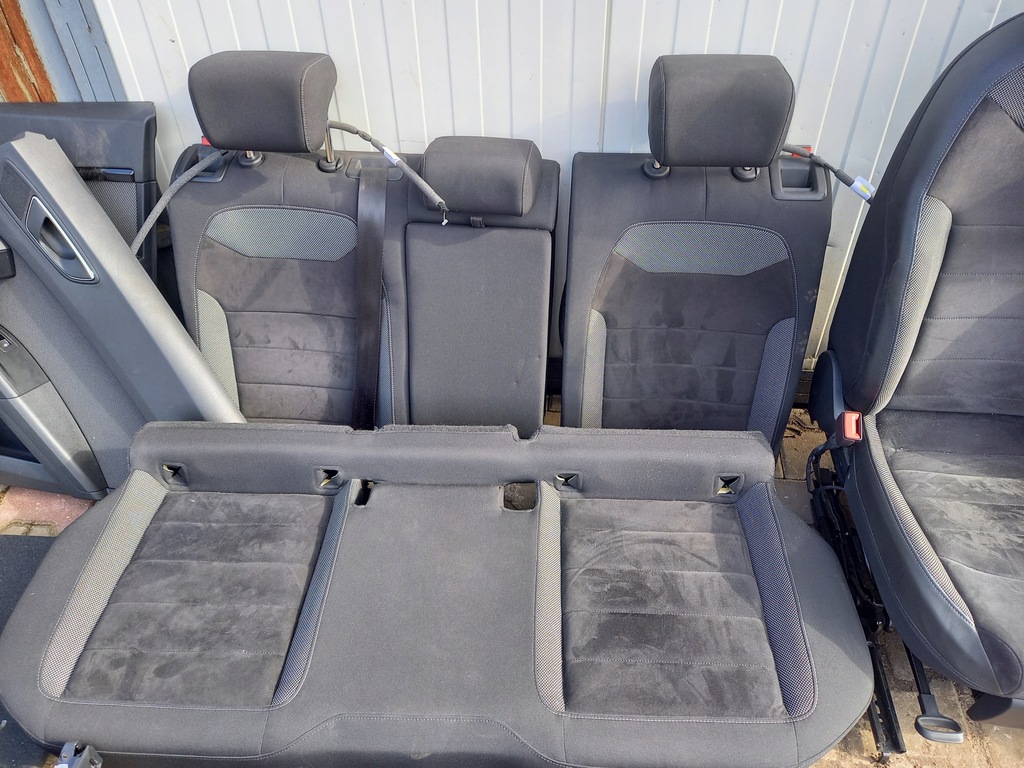 фото №6, Салон сиденья заднее сиденье обивка seat ateca alcantara