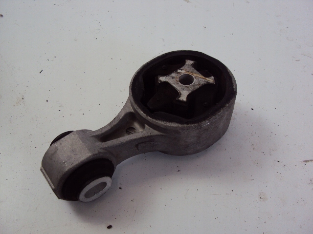 фото №3, Кронштейн коробки renault kadjar 1.6 dci 16r